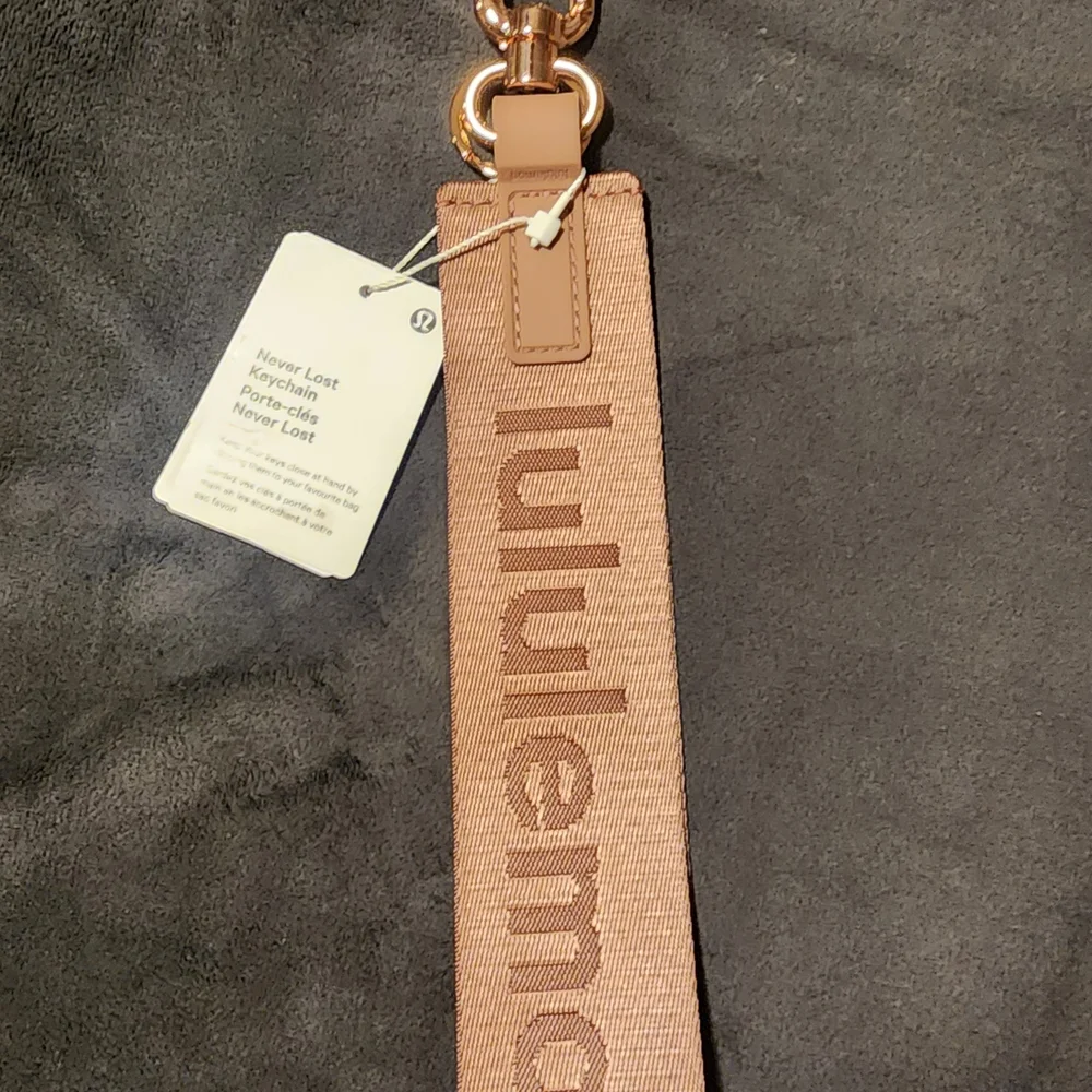 lululemon  Keychain - Picture 4 of 4